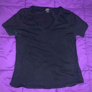 Old Navy Black T-Shirt Size Medium